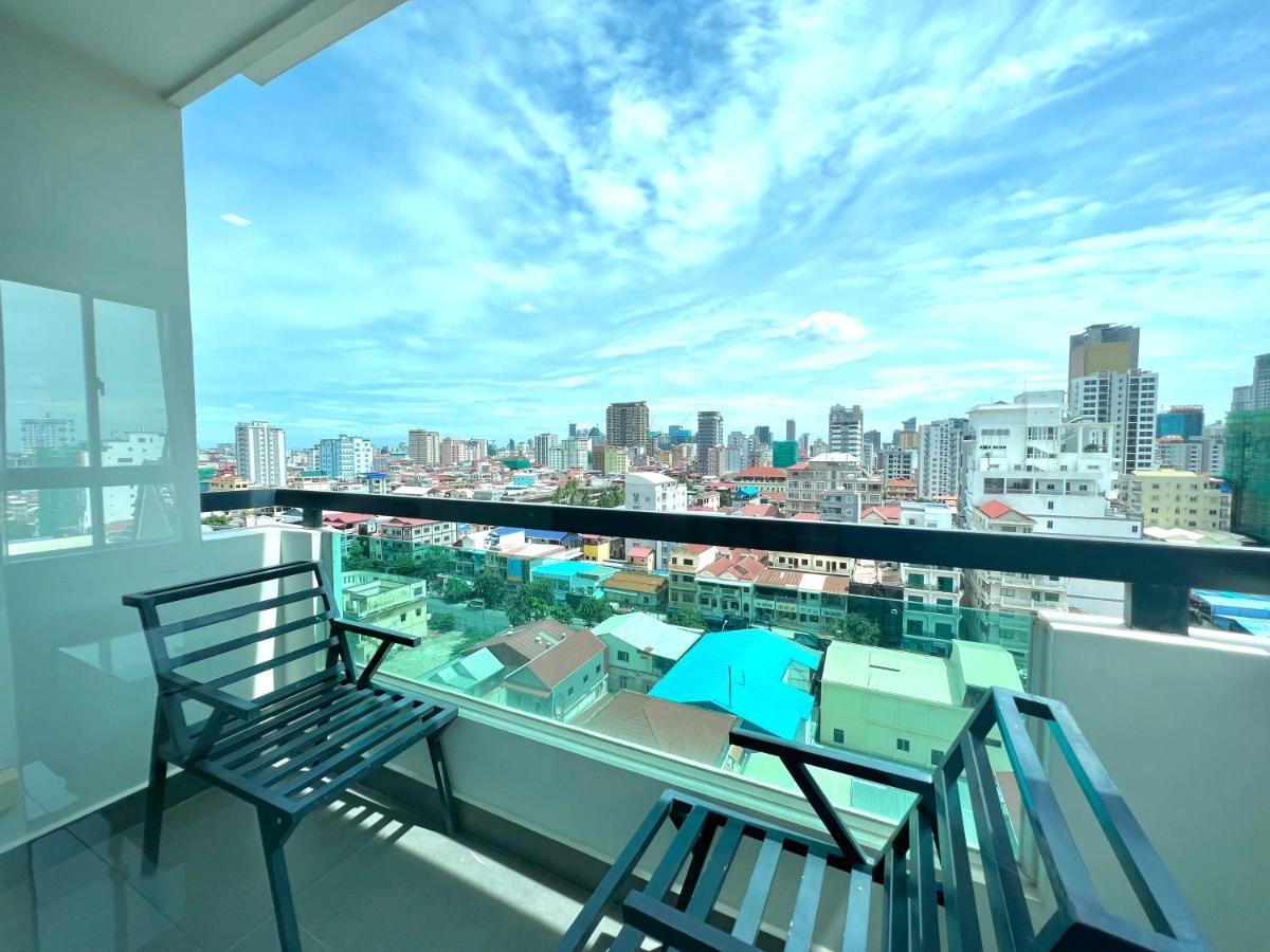 Pth Residence Phnom Penh Bagian luar foto