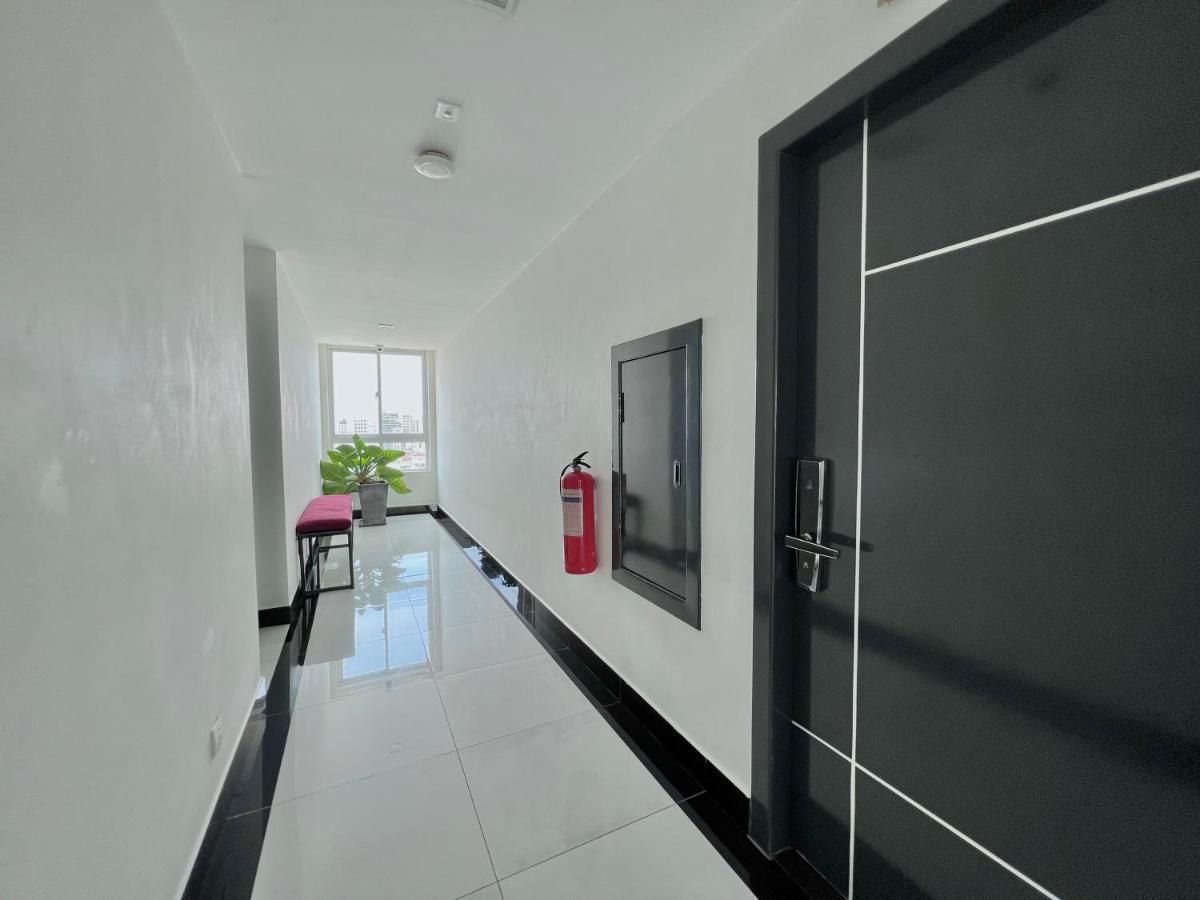Pth Residence Phnom Penh Bagian luar foto