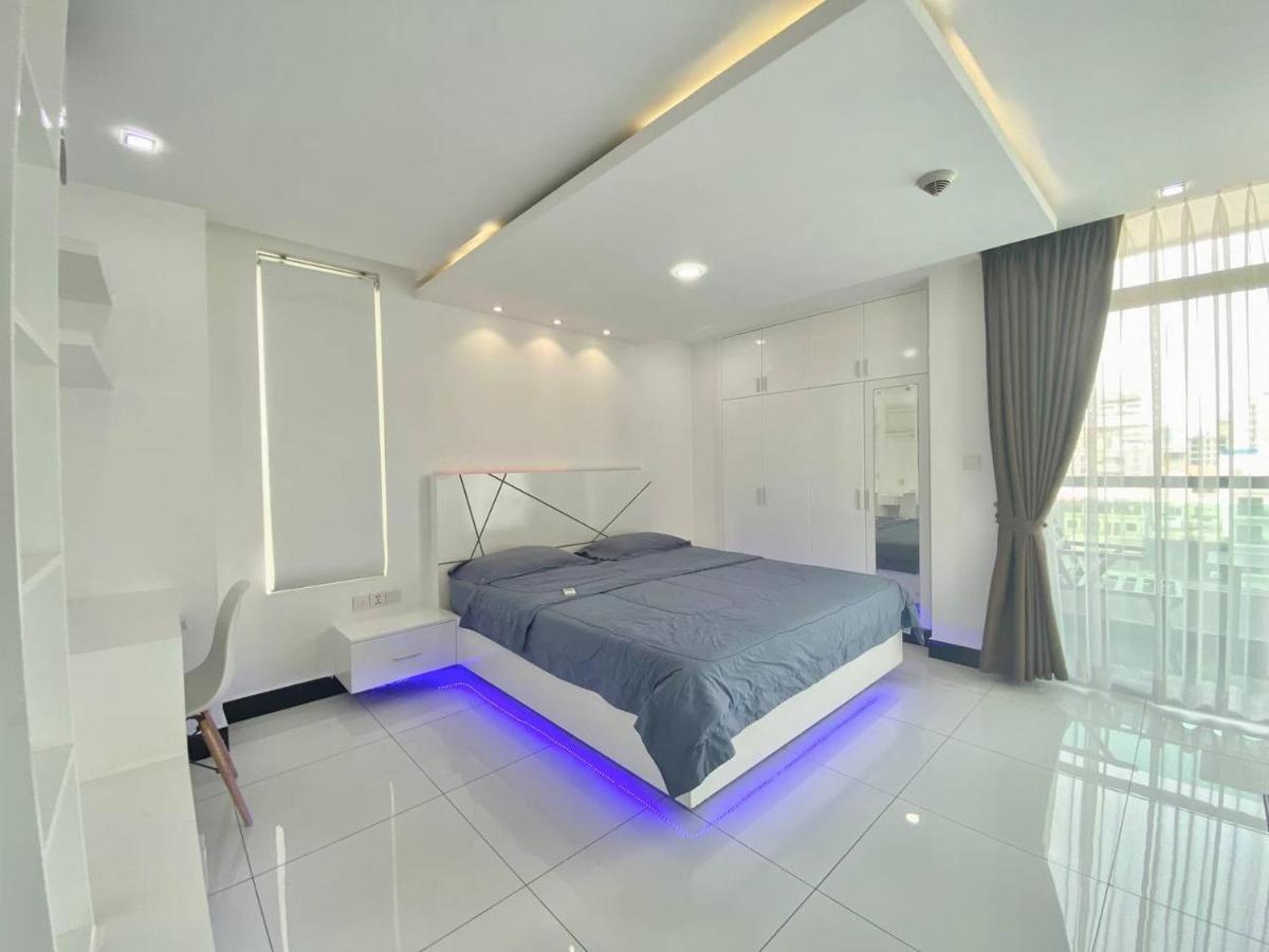 Pth Residence Phnom Penh Bagian luar foto