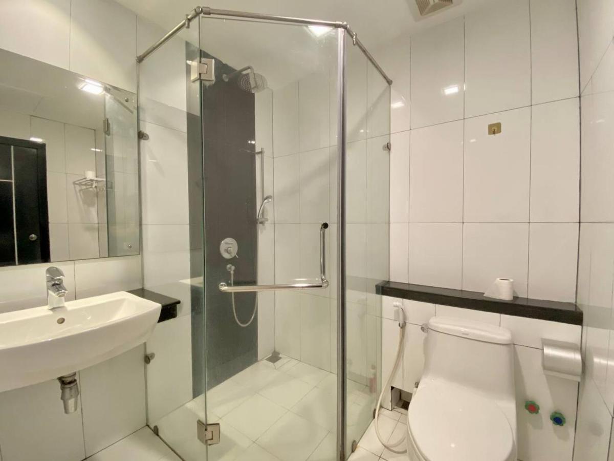 Pth Residence Phnom Penh Bagian luar foto
